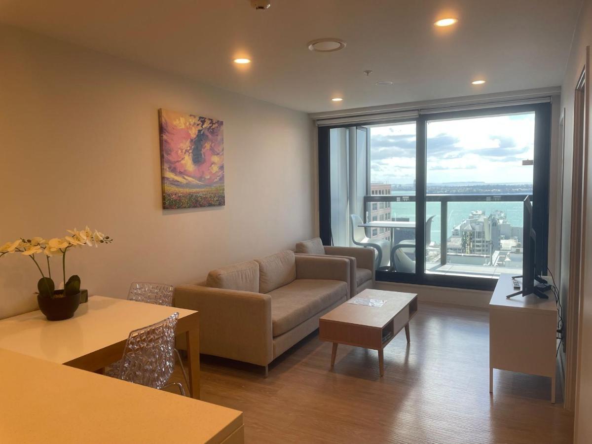 Modern 2 Bedroom Apartment 1 Minute To Skytower 奥克兰 外观 照片