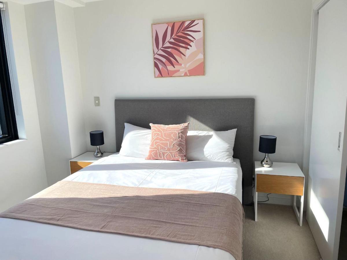 Modern 2 Bedroom Apartment 1 Minute To Skytower 奥克兰 外观 照片